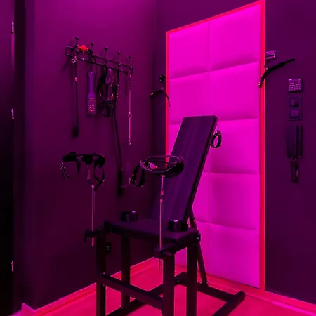 Secret Bdsm Apartamento Poznan